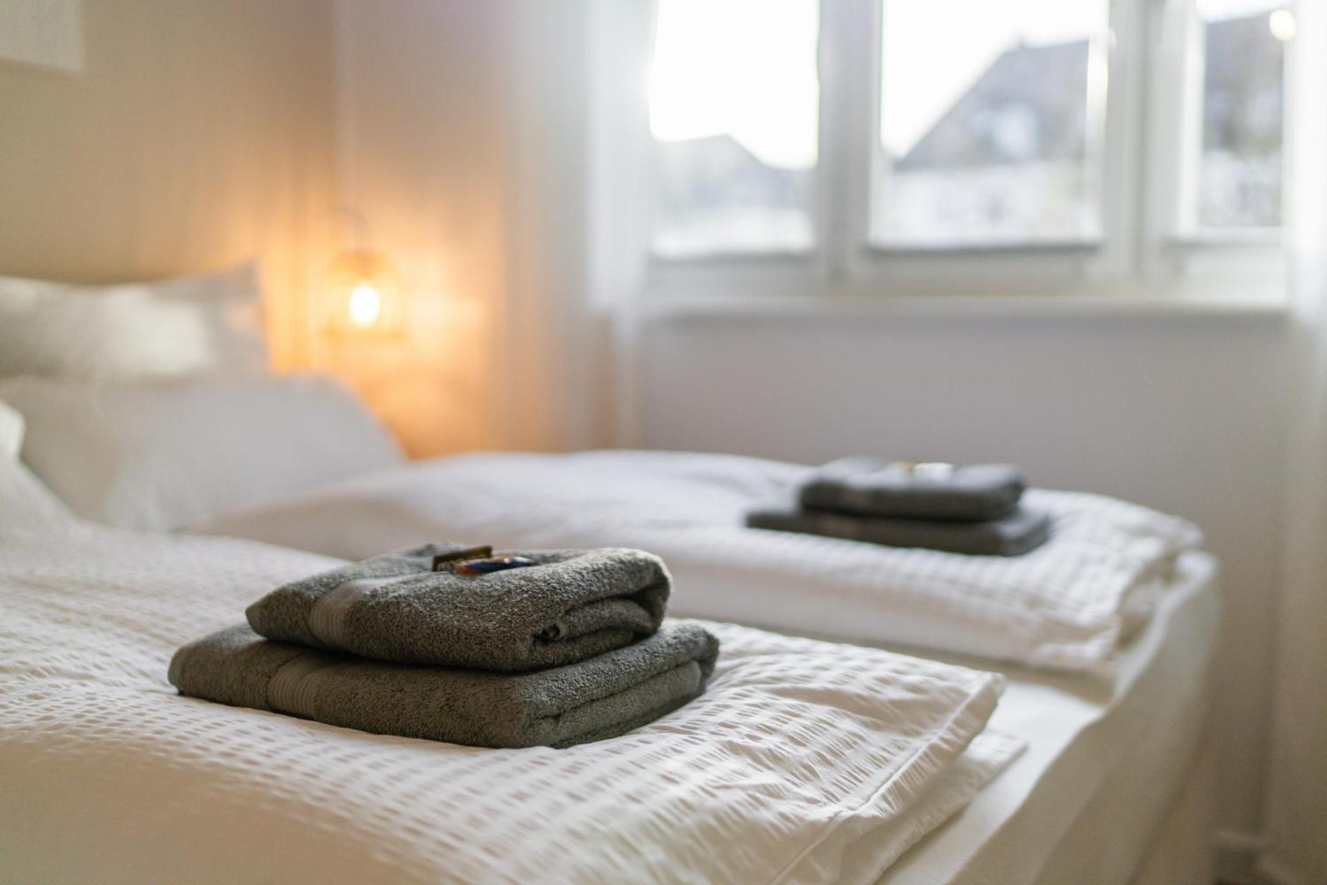 Mitten In Wolfsburg - Happyhome - 2 Zimmer, 6 Personen, Outletcenter, Autostadt, Vw-Nah, Parken Exterior foto